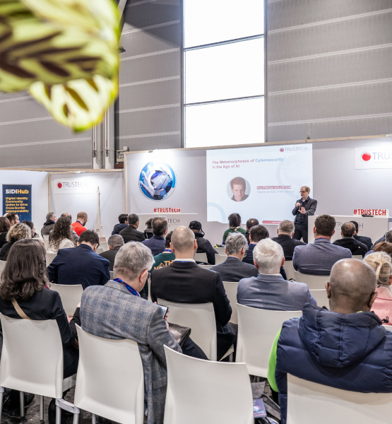 Audience dans la salle de conférence TRUSTECH