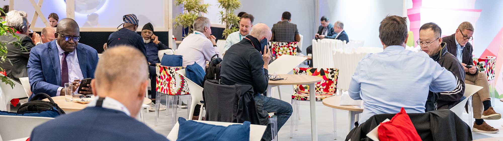 VIP exhibitors and visitors in the vip lounge